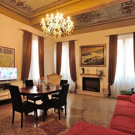 Anna'S House Daire Modena Dış mekan fotoğraf